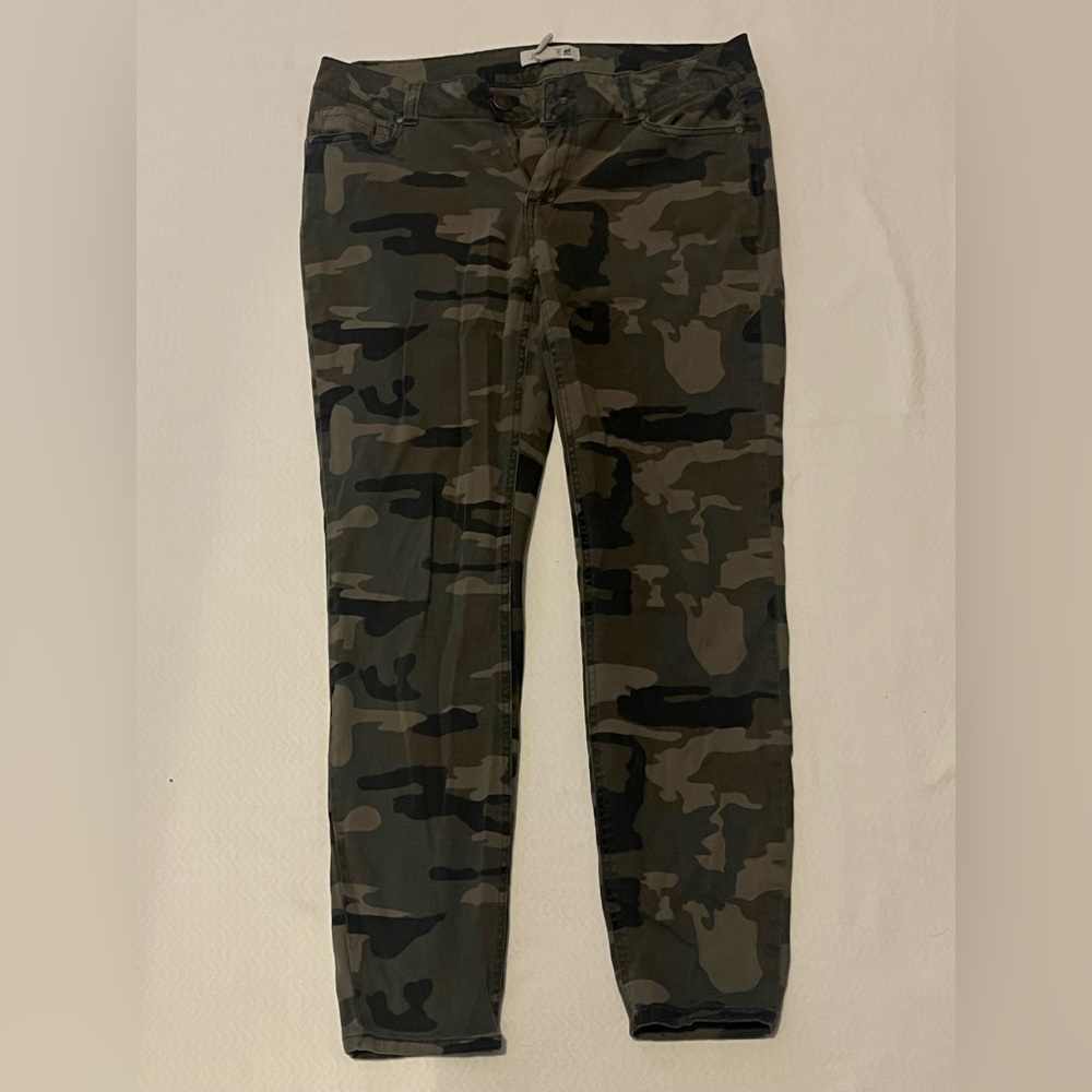 Camo jeans